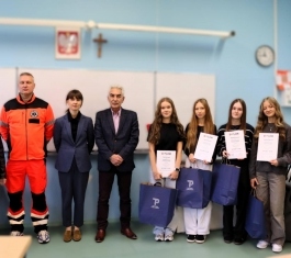 att.YxDTscr29DH0wXFc51D9mV8EDkuoy-UuWRqj8rbSgh0